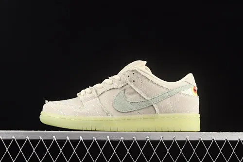 All categories Nk SB Dunk Series Nk SB Dunk Low low-top sneakers F version Nk SB Dunk Low "Mummy" "Mummy" luminous SB smashing backboard fashion casual sneakers DM0774-111